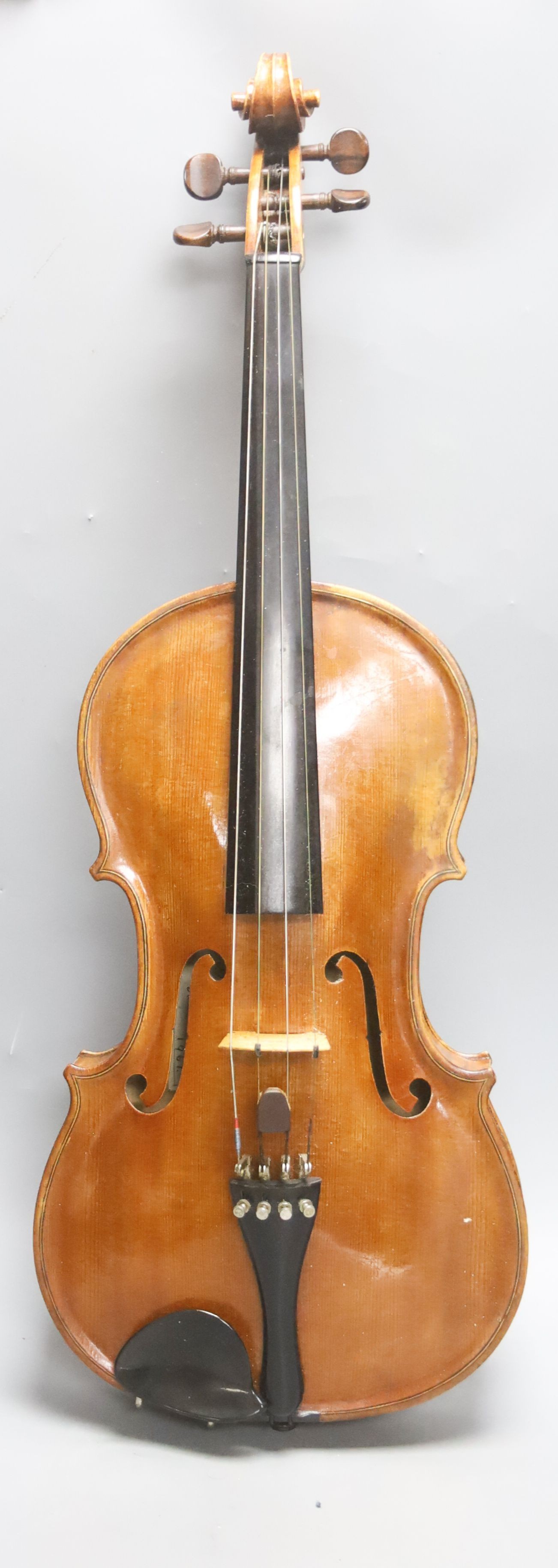 A cased Viola: labelled Frank Miles, Brighton 1961, lob 41.5cm